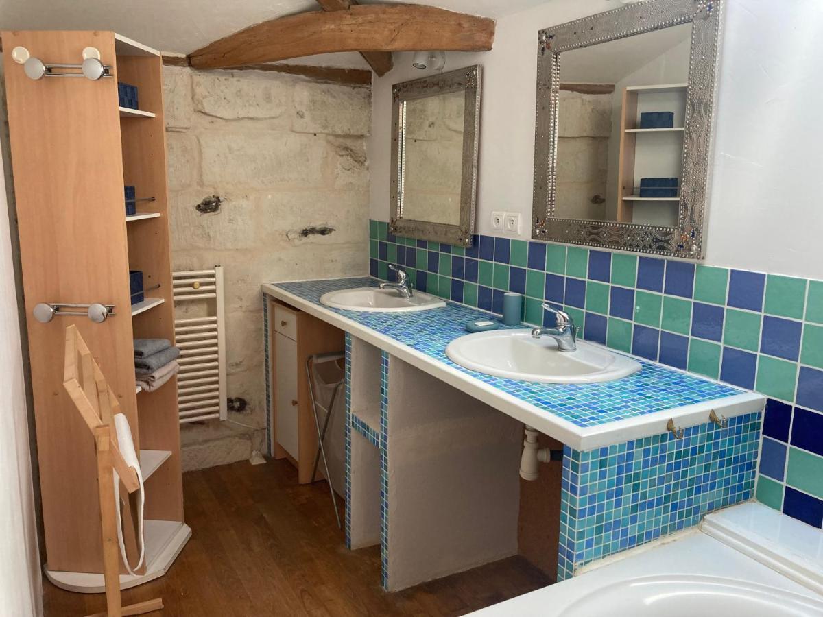 Les Ganivelles Apartment Saint-Dizant-du-Gua Bagian luar foto