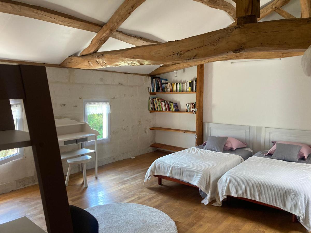 Les Ganivelles Apartment Saint-Dizant-du-Gua Bagian luar foto