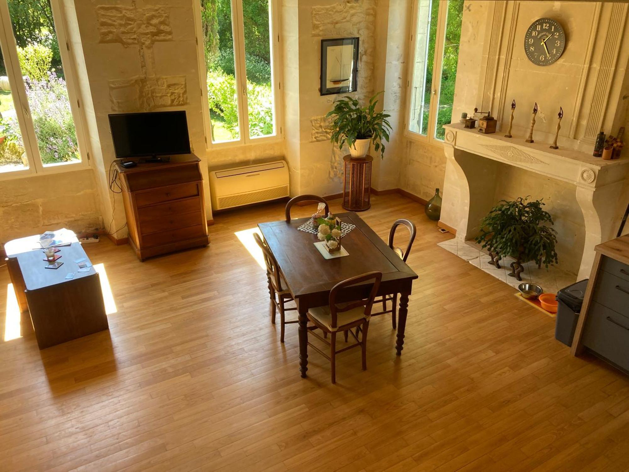 Les Ganivelles Apartment Saint-Dizant-du-Gua Bagian luar foto